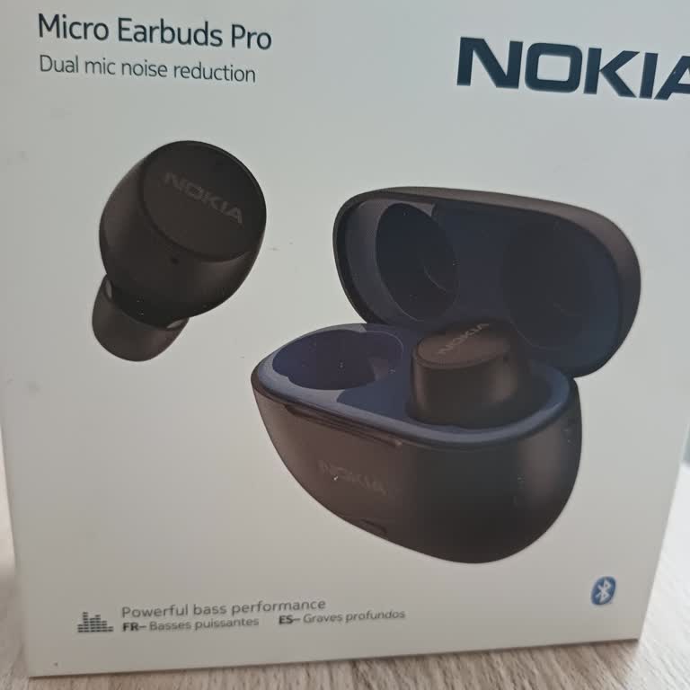 Nokia Bluetooth Kulaklıkta Metal Parçalar Ciltte Tahrişe Yol Açtı