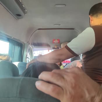 Tok Turizm Aşırı Yolcu Alan Araçta Güvensiz Ve Konforsuz Yolculuk Deneyimi