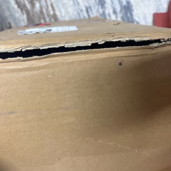 Defolu Ve Hasarlı Valiz Gönderildi Paketleme Çok Kötüydü