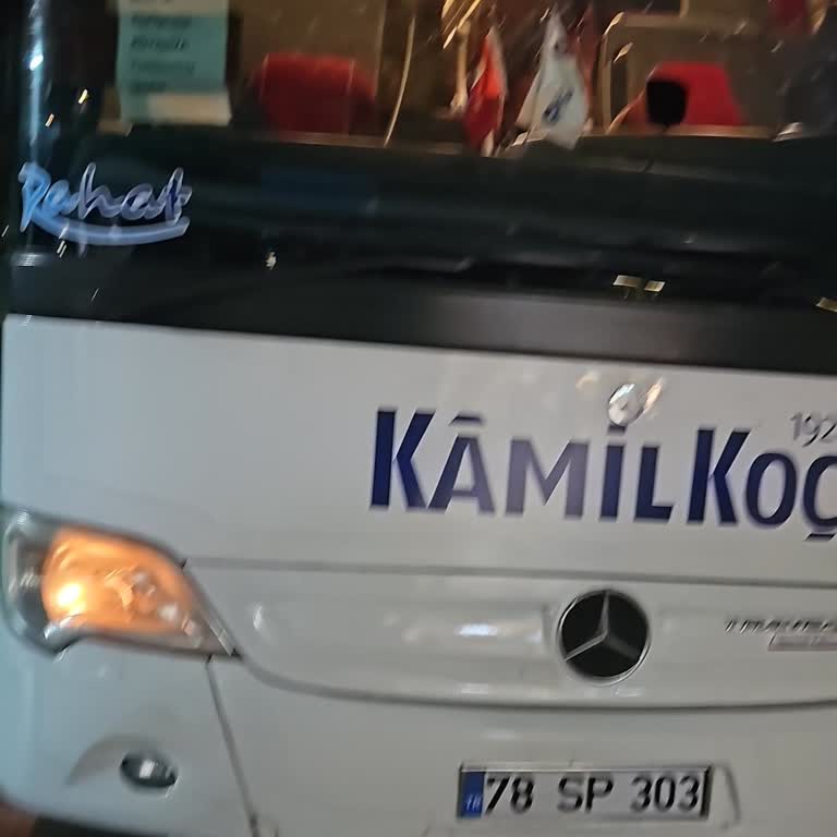 Klimasız Ve Kirli Otobüste Yaşanan Mağduriyet