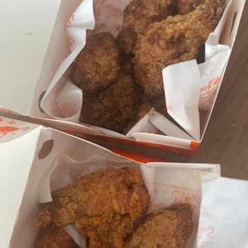 Eksik Soslu, Soğuk Ve Pişmemiş Kanatlara Çözüm Bulunmuyor