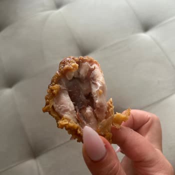 Eksik Soslu, Soğuk Ve Pişmemiş Kanatlara Çözüm Bulunmuyor