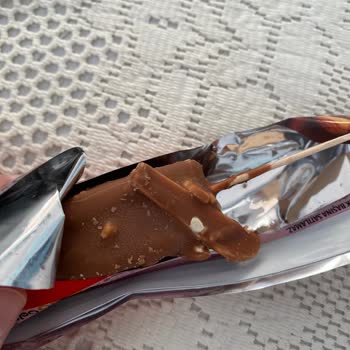 Golf Dondurma'dan Çıkan Tahta Parçası Şaşkınlığı