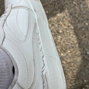 Zapatos defectuosos Stradivarius y sin respuesta del servicio