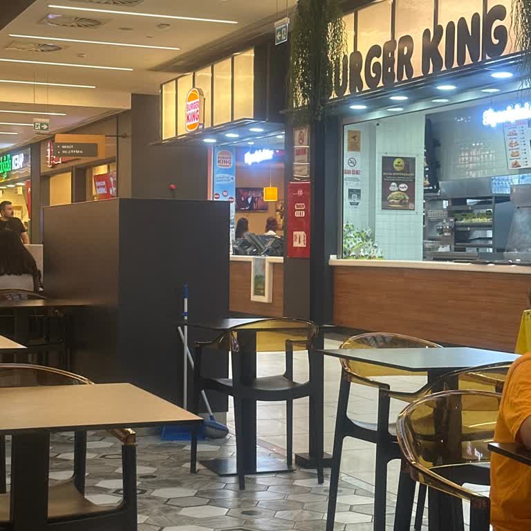 Sürekli Kasa Arızası Ve Kaba Personel Davranışı