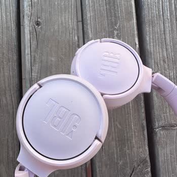 JBL Tune 570 BT Kulaklık Pedinin Kısa Sürede Kaybolması Ve Uygulama Desteği Sorunu