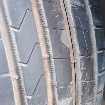 Garantiye Gönderilen Lastik İçin Haftalardır Sonuç Alamıyoruz