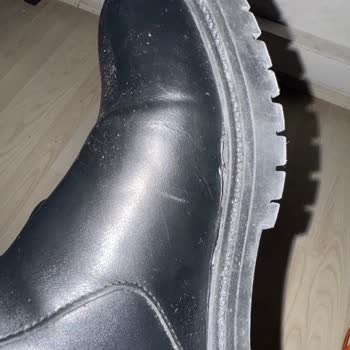 Botas Pull And Bear se dañan rápido, baja calidad por alto precio