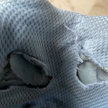 2 Ayda Yırtılan Ayakkabı Garantiye Alınmadı Kullanıcı Hatası Denildi