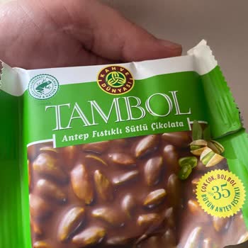Çikolatadan Çıkan Yabancı Cisim Şoku!