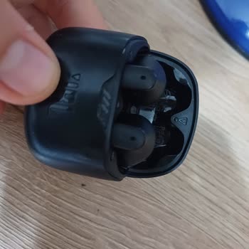 JBL Tune Flex Kulaklık Aniden Şarj Olmamaya Başladı