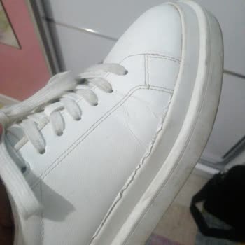Zapatos Pull and Bear de mala calidad, desgarre tras poco uso