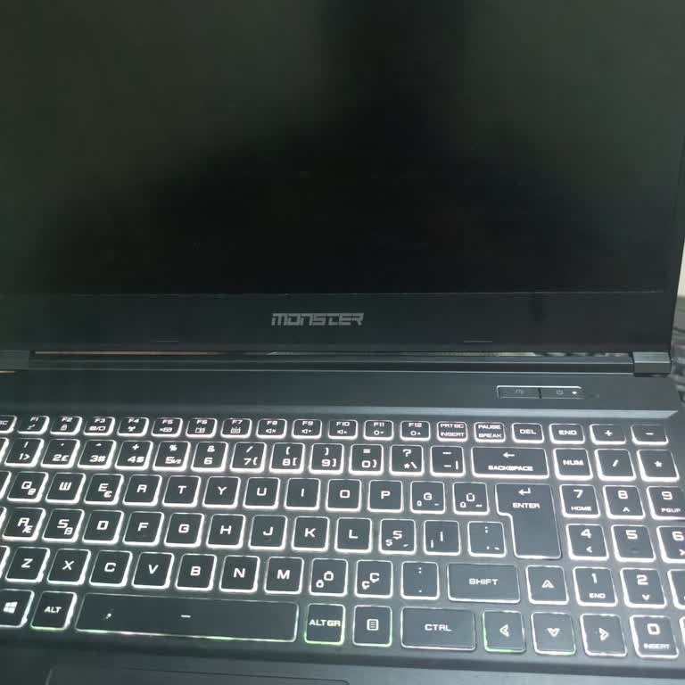 Monster Tulpar T5 V20'nin Sürekli Görüntü Sorunu Ve Servis Güvensizliği