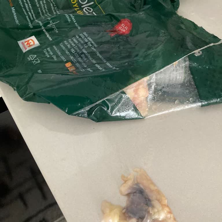 Bozuk Ve Kokmuş Tavuklar, Cevapsız Şikayet!