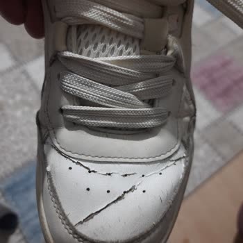 Zapatillas Bershka se dañan en 2 meses, experiencia negativa