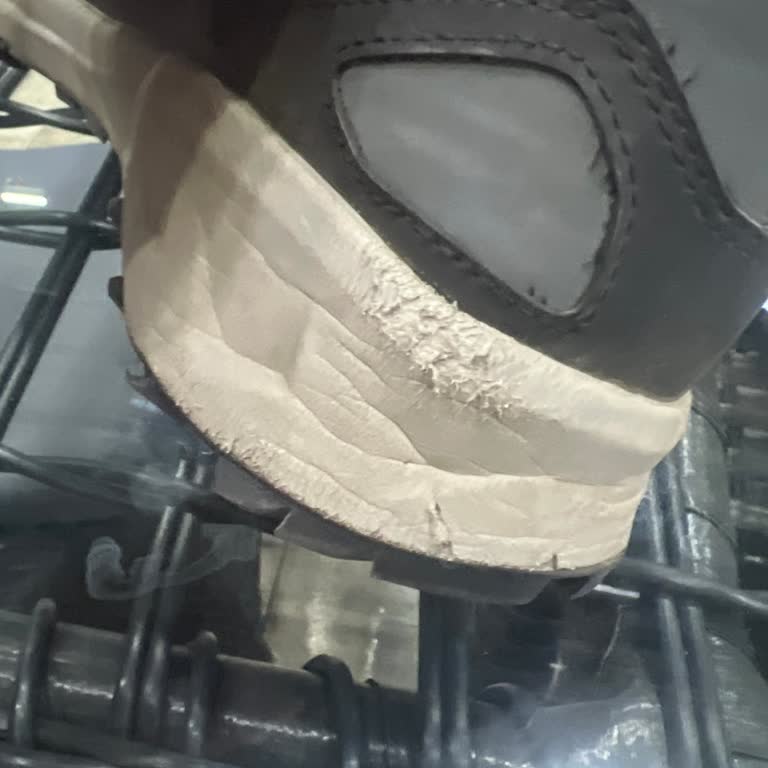 Columbia Ayakkabı Kısa Sürede Deforme Oldu, Değişim Veya İade Talebi