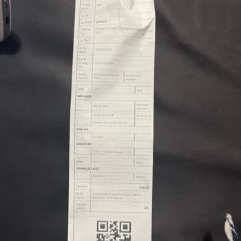 Burger King Siparişimde Patates Pişmemiş Kola Sıcak Hamburger Dağılmış Geldi