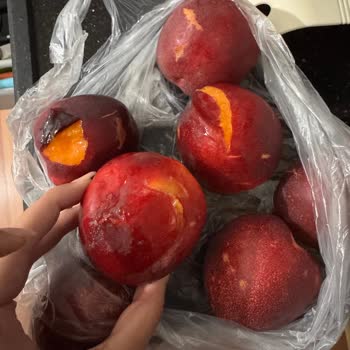 Migros Hemen'den Aldığım Nektar Çürük Ve Ezilmiş Geldi, İade Sürecinde De Sorun Yaşıyorum