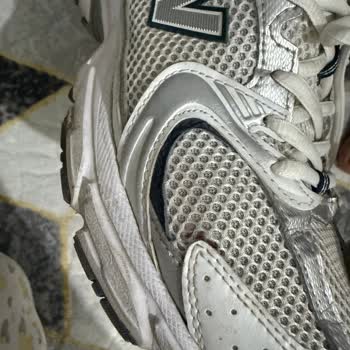 New Balance Ayakkabım Kısa Sürede Deforme Oldu, Mağaza Yardımcı Olmadı