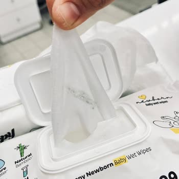 Küflü Bebek Islak Mendili Ciltte Alerjiye Yol Açtı