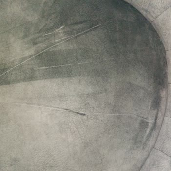 Süpürge Başlığı Koltuklarımı Parçaladı, Zararımın Karşılanmasını İstiyorum