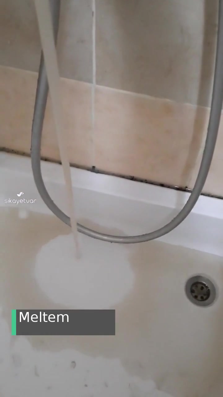 Bakırköy'de Sular Çamur Akıyor videonun kapak resmi