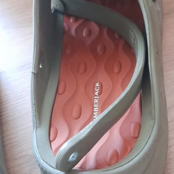 Aldığım Terlik Aynı Gün İçinde Yırtıldı, İade Talebim Karşılanmıyor