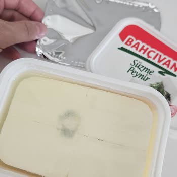 Son Kullanma Tarihi Geçmemiş Üründe Küf Sorunu Ve Hayal Kırıklığı