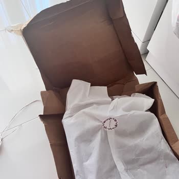 Sürat Kargo, Kargo Teslimatında Bilgilendirme Eksikliği Ve Ürün Hasarı