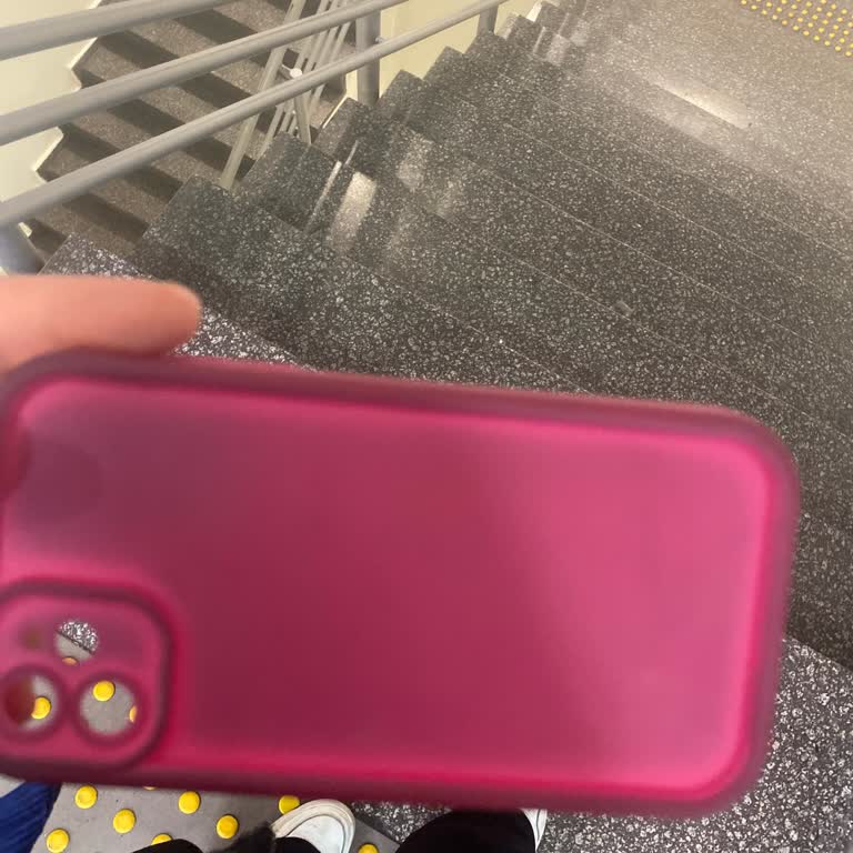 Aldığım Kılıf Kısa Sürede Karardı Personel İlgisizdi