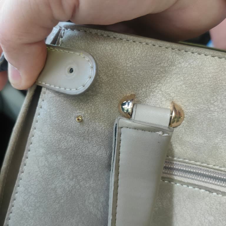 Satın Aldığım Armine Çantanın Onarımı İçin Mağazadan Destek Alamıyorum