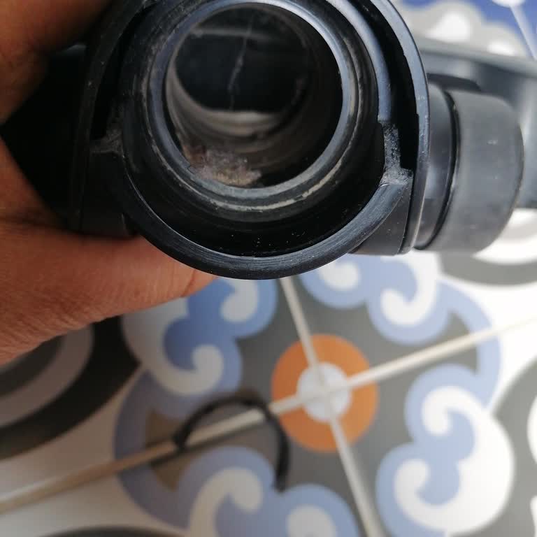 Garanti Kapsamındaki Süpürge Parçası İçin Ücret Talep Edildi