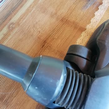 Garanti Kapsamındaki Süpürge Parçası İçin Ücret Talep Edildi