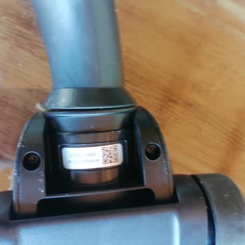 Garanti Kapsamındaki Süpürge Parçası İçin Ücret Talep Edildi