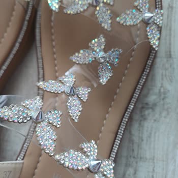 İade Reddi Ve Destek Eksikliği: Kullanılmamış Sandaletin Kabul Edilmemesi