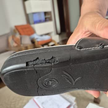 Aldığım Terlik Kısa Sürede Kırıldı, Değişim Veya Tamir Talebim Var