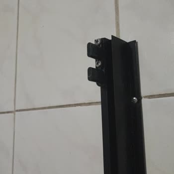 Camların Patlaması Ve Kalitesiz Metal Parçalar