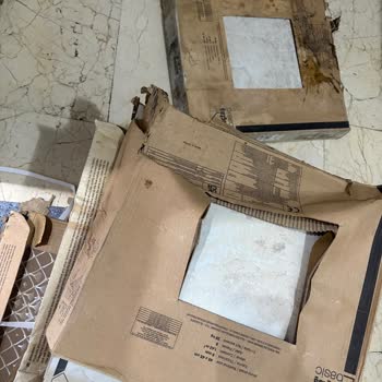 Koçtaş'tan Gelen Kalebodur Ürünleri Dağılmış Ve Pis Halde Teslim Edildi