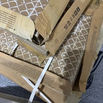 Koçtaş'tan Gelen Kalebodur Ürünleri Dağılmış Ve Pis Halde Teslim Edildi