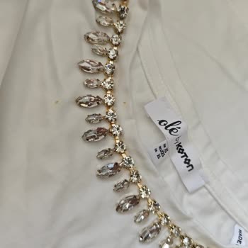 Metal İşlemeli Tişörtte Pas Lekesi Ve Değişim Sorunu