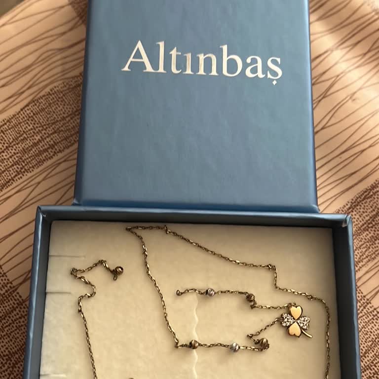 Aldığım Kolyede Sürekli Kopma Ve Solma Sorunu