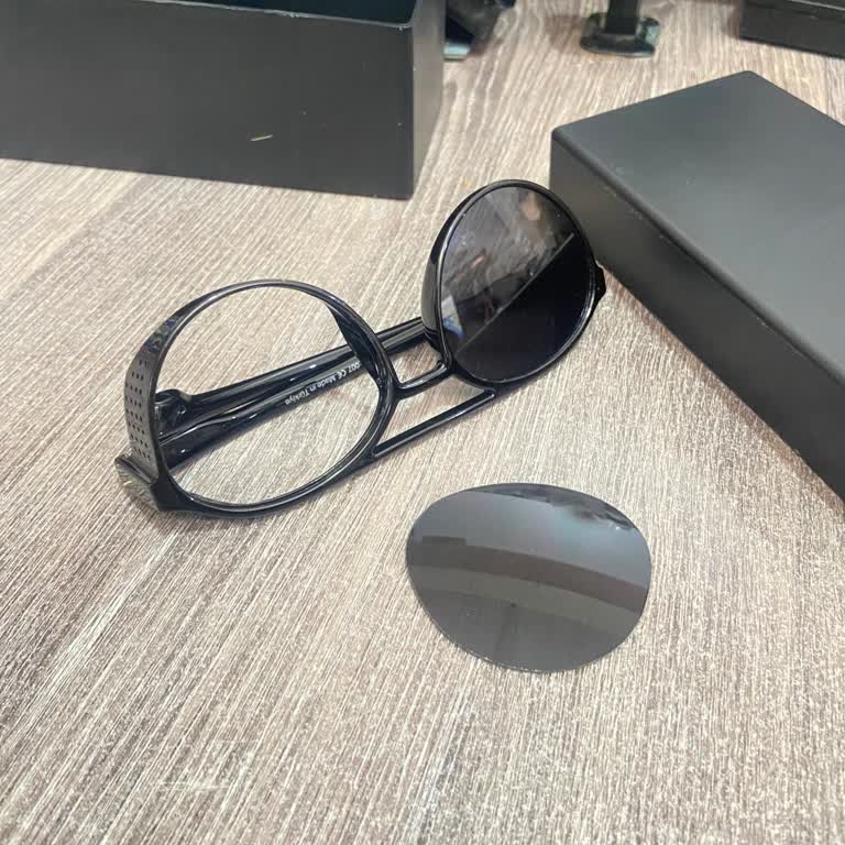 Görseldeki Ürün Yerine Farklı Gözlük Gönderildi