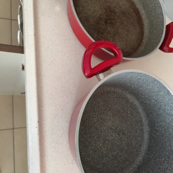 Karaca Granit Tencere Ve Tavalar Yapışma Sorunu Yaşatıyor