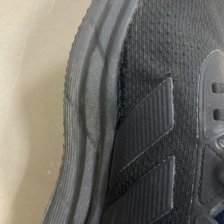 Adidas Ayakkabıda Kısa Sürede Açılma Ve Yırtılma, İade Sorunu