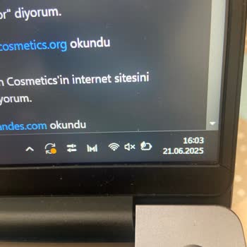 Huawei Matebook D16 Ekranında Garanti Kapsamında Çatlak Sorunu