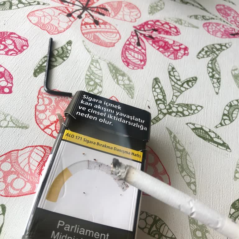 Parliament Midnight Blu Sigara Kalitesizliği Ve Sürekli Sönme Sorunu