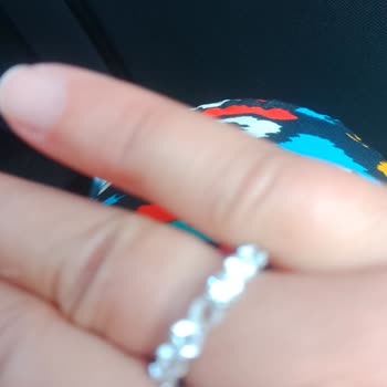 Ametist Yüzüğün Taşları Kısa Sürede Düştü, İade Talep Ediyorum