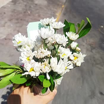 Hayal Kırıklığı Yaratan Çiçek Ve Çikolata Teslimatı