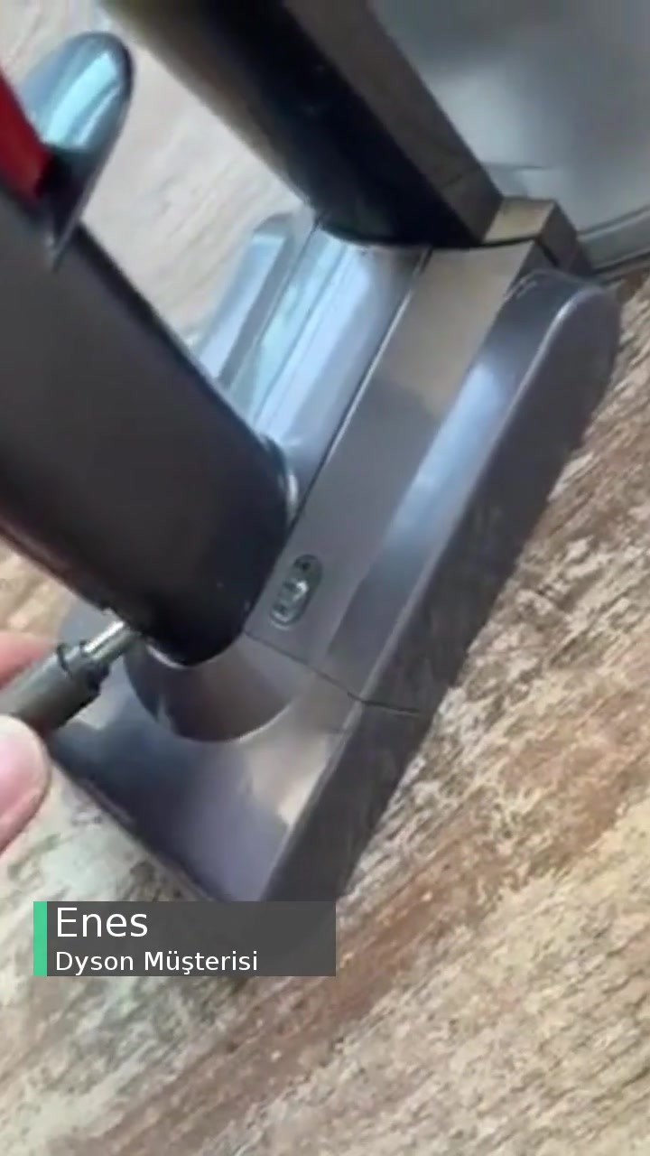 Dyson Şarj Almama Sorunu V8 videonun kapak resmi