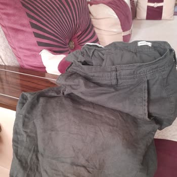 Keten Şort 2. Yıkamada Renk Attı, İade Kabul Edilmiyor